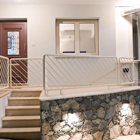 Oikou Thea Semesterbostad Oikos