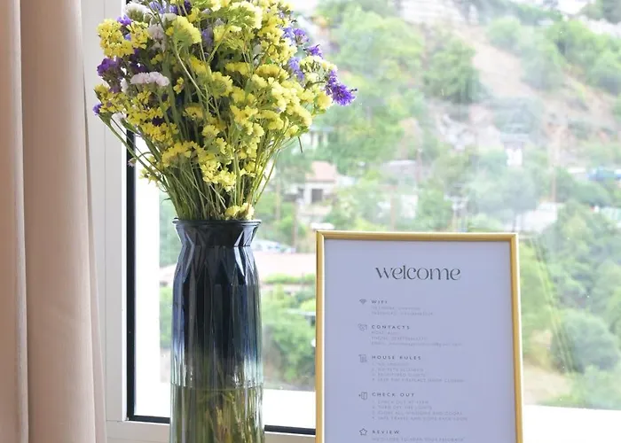 Semesterbostad Oikou Thea